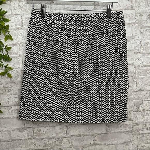 Loft Black & White Geometric Modest Work Office Skirt - Picture 3 of 5